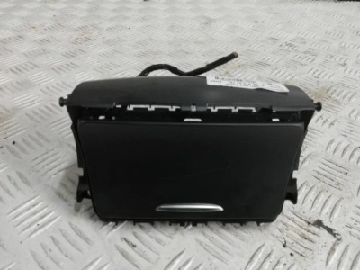 Попільничка mercedes b klasa w246 a2468100179 фото №1