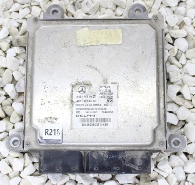 Mercedes w205 бортовий комп'ютер двигуна a6519004500 фото №1