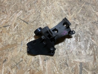 Кронштейн кронштейн кронштейн генератора renault clio 3 рестайлинг  1.5dci 8200669494 фото №1