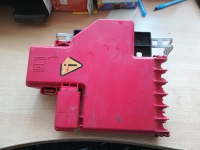 Клемма предохранитель 243458839r renault zoe фото №1