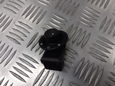 Панель регулювання дзеркал clio iii 8200002442a фото №1