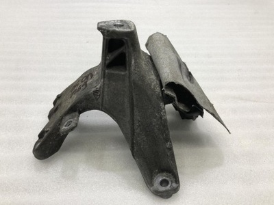 Кронштейн підпора двигуна audi a5 8t 2.0tdi фото №1