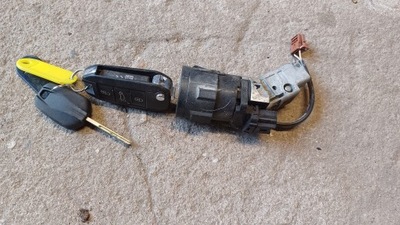 Citroen c4 cactus замок зажигания фото №1