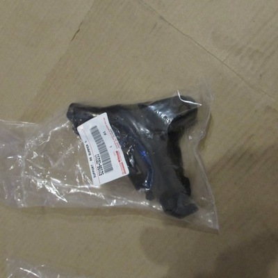 Напрямна бампера задня toyota yaris iii lift фото №1