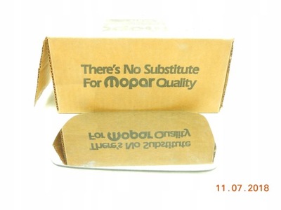 Вкладыш правый зеркало 1993 dodge grand caravan фото №1