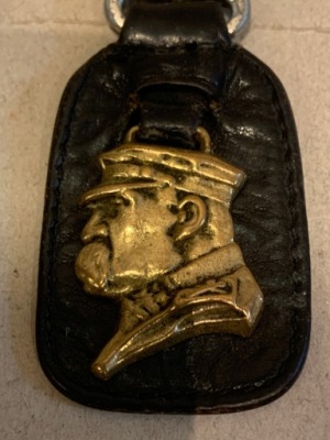 JÓZEF PIŁSUDSKIEGO MOSIĘŻNY BRELOCZEK DO KLUCZYKÓW