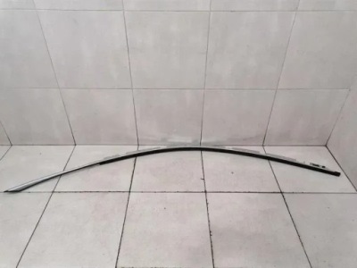 Mclaren 720s spider кузов молдинг 14a1826sp правий bar roof фото №1