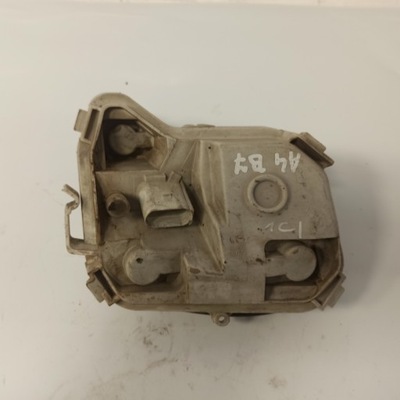 Audi a4 b7 вкладыш лампы левый задняя 484061l фото №1