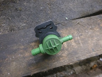 Клапан вакууму mercedes w211 a0014760732 d фото №1