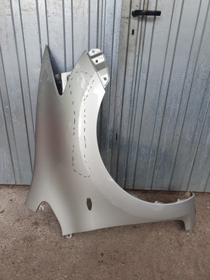 Крила передній правий toyota auris i фото №1