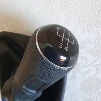 Vw polo vi ручка передач чехол фото №1