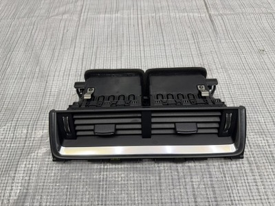 Середня решітка обдув jaguar e-pace фото №1