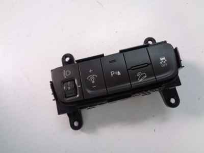 Панель світла hyundai kona 2017- фото №1