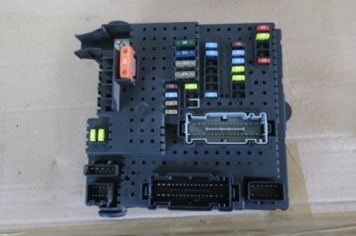 Volvo s80 v70 s60 xc90 xc70 коробка запобіжників фото №1