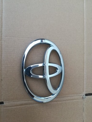 INSIGNIA EMBLEMA TOYOTA COROLLA VERSO II 04-07 CON PARTE TRASERA  