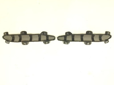 Решітка впуск капот aston martin фото №1