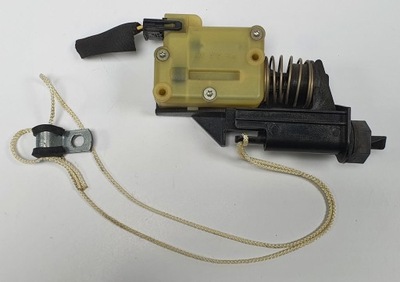 Привід кришка заливної пального volvo c70 ii 8611387 фото №1