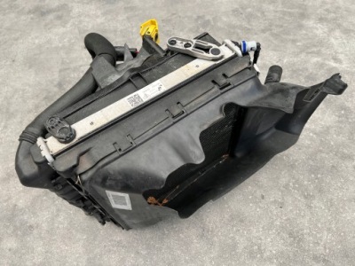 Porsche 991 turbo s lift радиатор правая фото №1