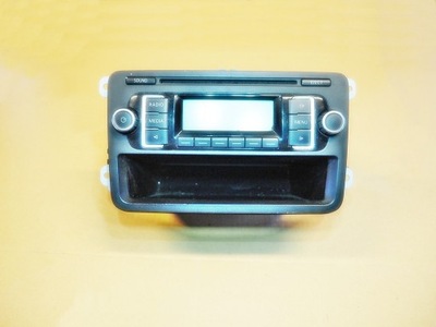 VW GOLF V 5 GROTUVAS SU RADIJO IMTUVU RADIO GAMYKLINĖS CD 1K0035156A 