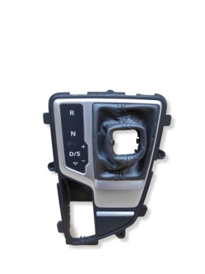 Рамка важіль перемикання передач  audi a5 8w1713111c фото №1