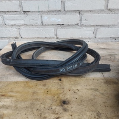 Прокладка кришки багажника задня nissan qashqai j10 lift фото №1