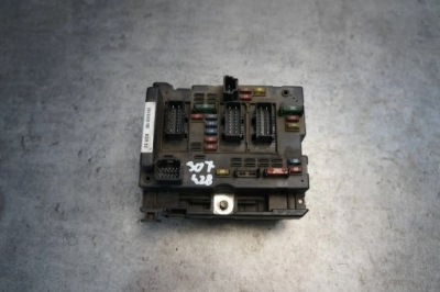 Коробка модуль блок керування bsm peugeot 307 kfw хетчбек - 9646405180 фото №1