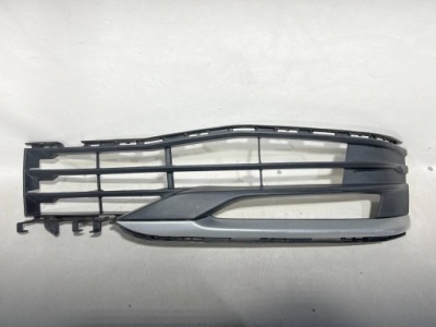 Решітка бампера правий перед bmw 5 g30 g31 7385262 фото №1
