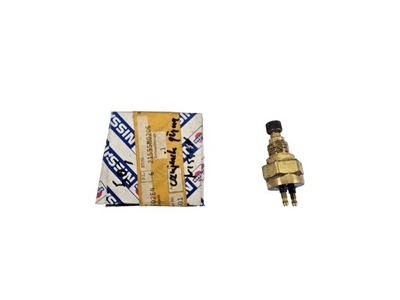 Nissan micra k10 перемикач термічний 21595m0206 фото №1