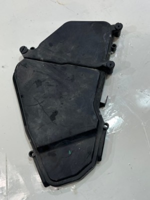 Крышка предохранителей porsche cayenne 2 7p 7l0937576b фото №1