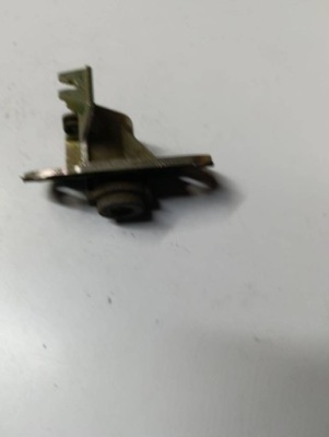 Micra k12 вкладка замка крышки багажника фото №1