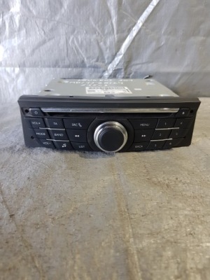 Радио peugeot 301 оригинальный номер 98134281zd00 фото №1