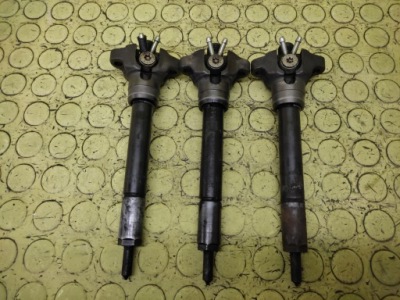 Bmw e46 2.0 d форсунка 0432191528 фото №1