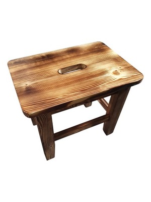Stolička drevená jednoduchá masívna