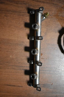 Молдинг впрыскная правая porsche audi 1 фото №1