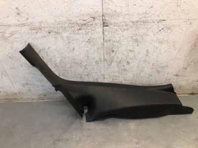 Защита сиденье порога  правая 8u0867768 rh audi q3 фото №1
