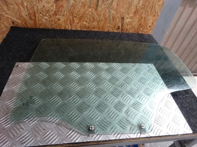 Peugeot 207 стекло дверь левый задняя hb 3дверная фото №1