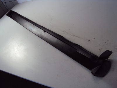 Молдинг порог правая jaguar e-pace 2017- фото №1