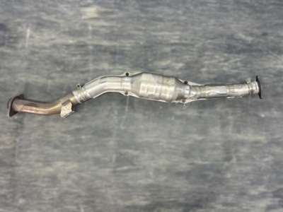 Вихлоп труба каталізатор subaru ascent фото №1