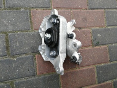 Подушка кронштейн коробки передач renault clio v фото №1