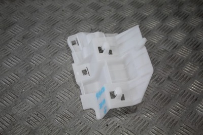 Направляющая кронштейн левая opel zafira d life фото №1