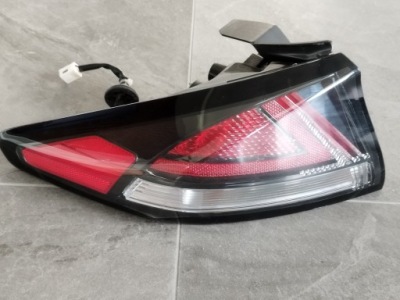 Hyundai ioniq лампа задняя левая 92401-g22 фото №1