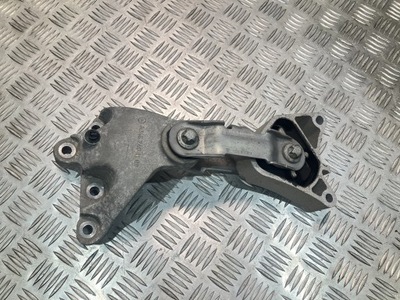 Кронштейн подушка mercedes gla x156 2.2 cdi фото №1