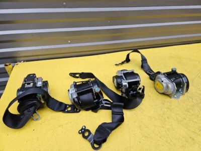 Mercedes glc ремни перед оригинал 2022r. фото №1