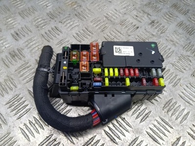 Opel astra k 1.4 коробка предохранителей 15533697 фото №1