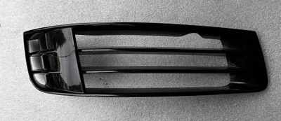 Решітка audi rs6 c6 права 4f0807682k фото №1