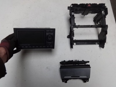 Audi a4 b6 b7 00-07r навигация радио рамка фото №1