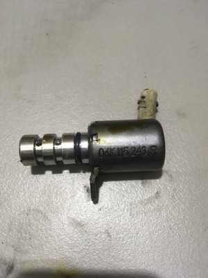 VOŽTUVAS VALDYMO ALYVOS VW 2.0TFSI 06K115243R 