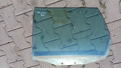 Скло ліва задня volvo v40 01r kombi фото №1