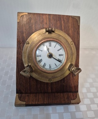 Zegar okrętowy w bulaju