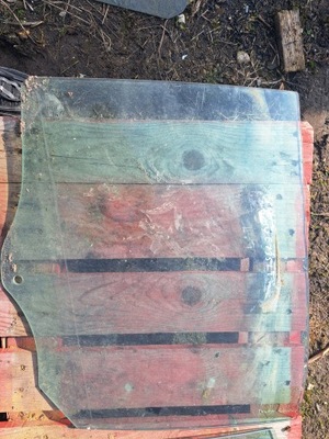 Скло двері лівий задня bmw e38 фото №1